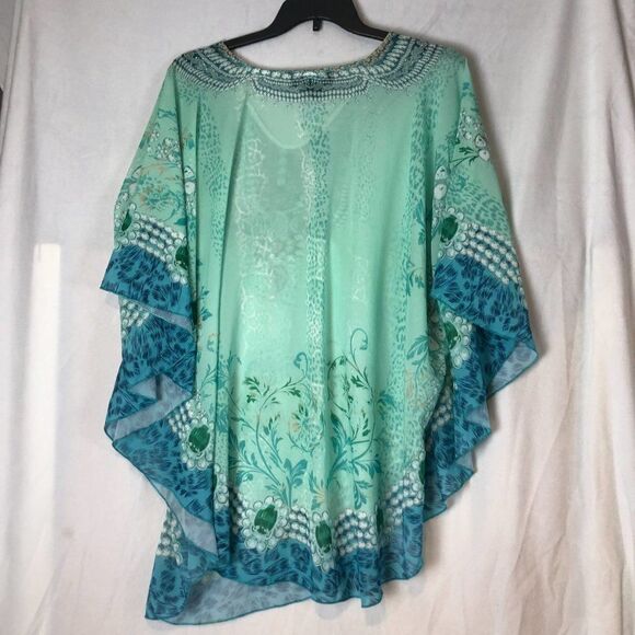 Jennifer Rose NY Beautiful Print Batwing/Poncho Top Rhinestones Detail O/S.    C - Picture 3 of 4